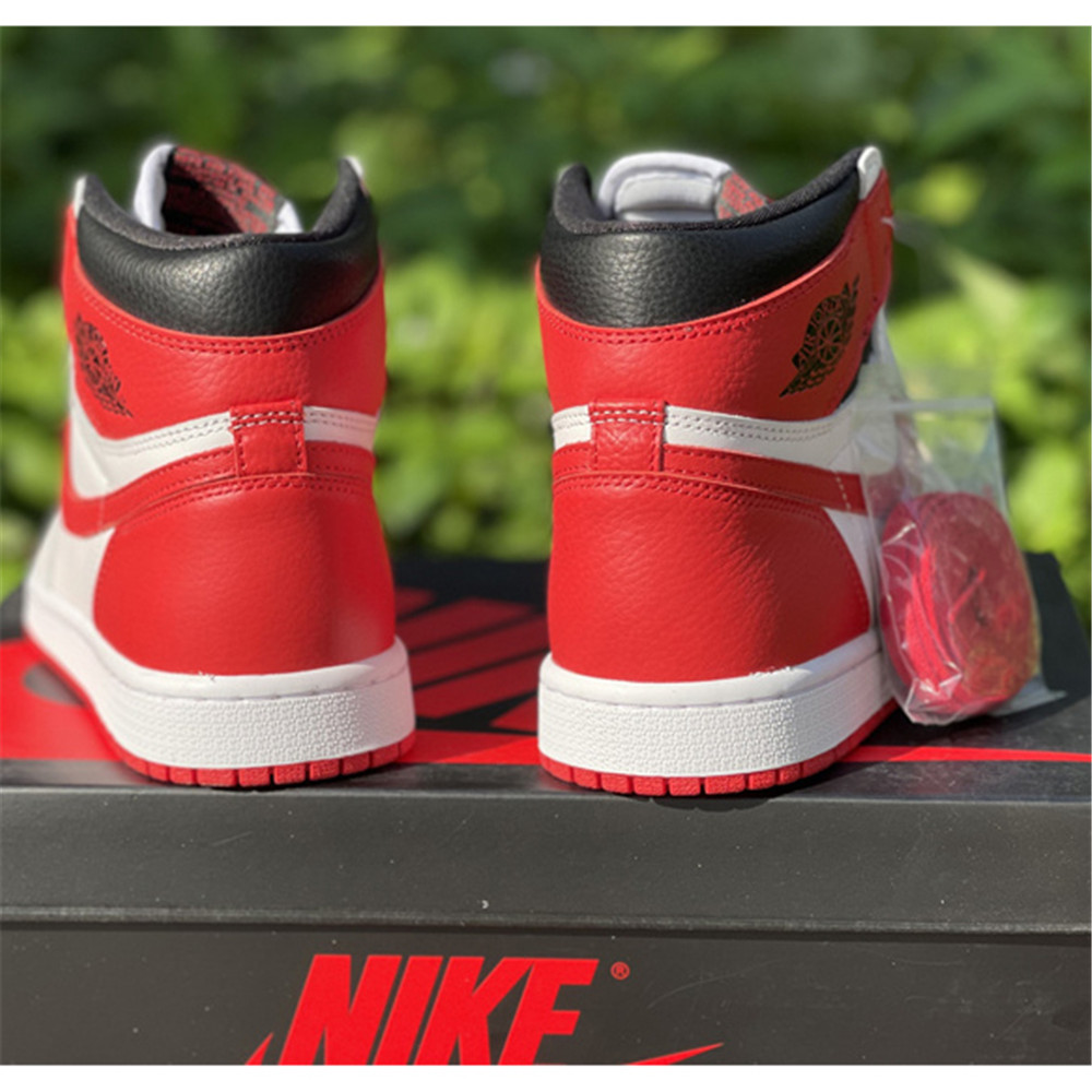 Jordan AJ1 High OG “Heritage” Sneaker - DesignerGu