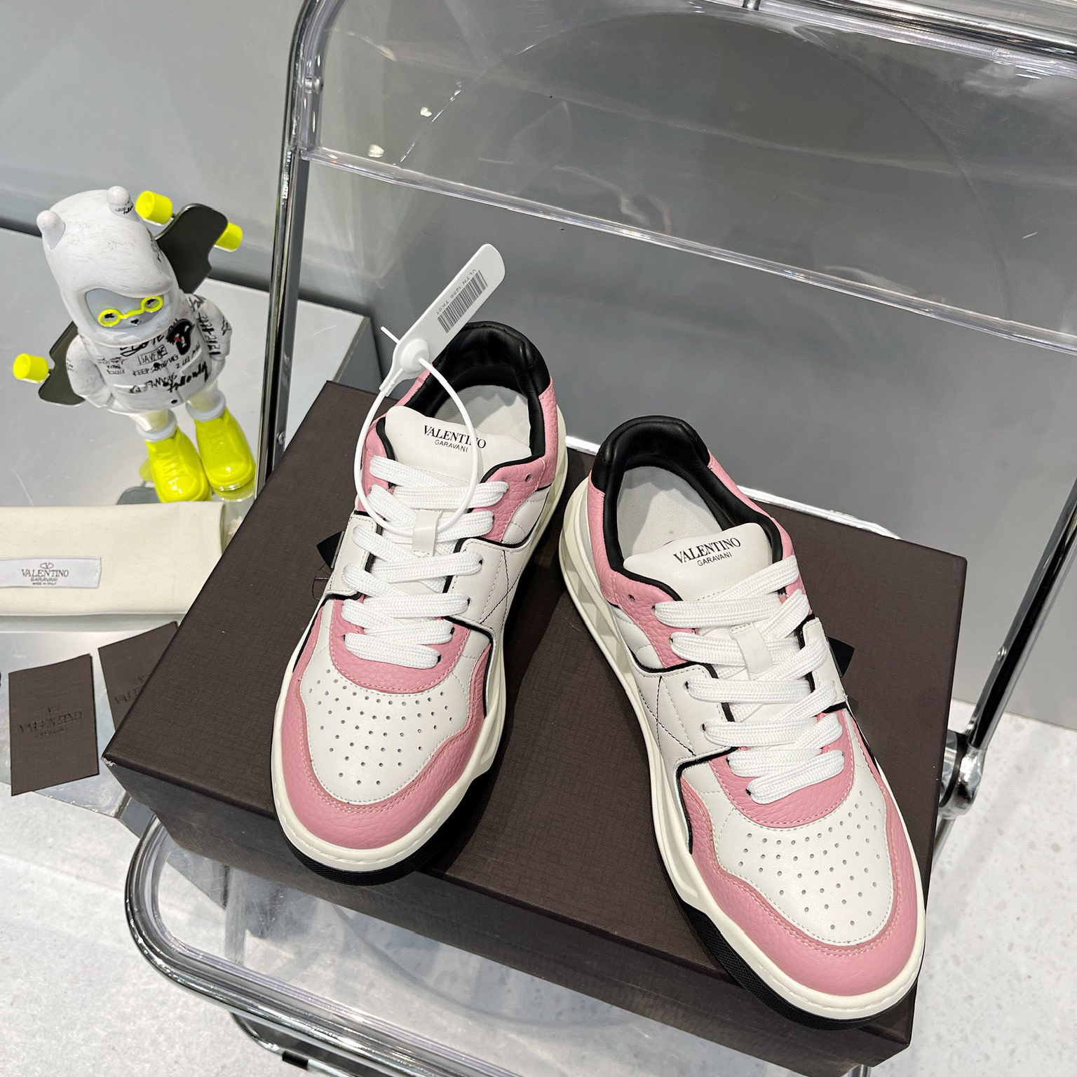 Valenti One Stud Low-Top Calfskin Sneaker - 