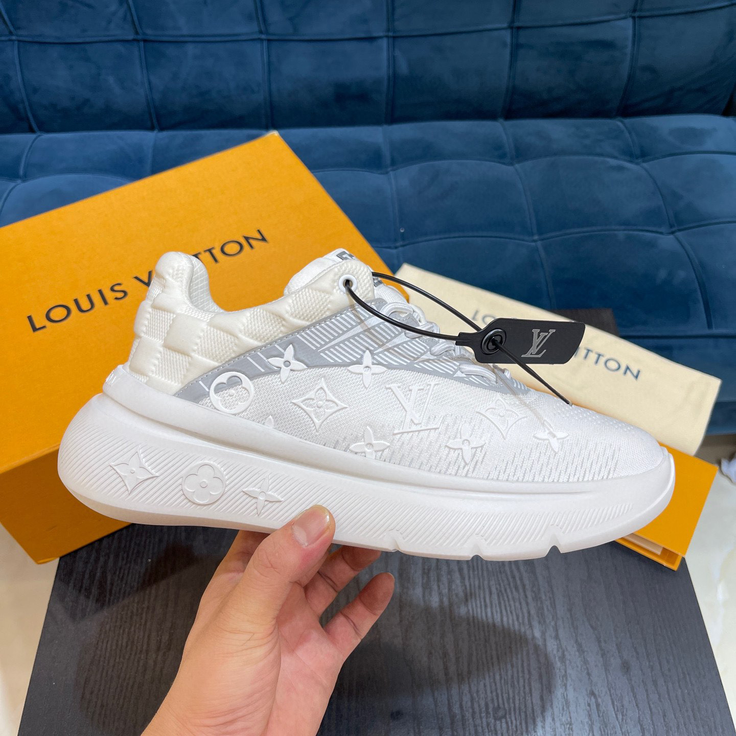 Louis Vuitton Show Up Sneaker    1A9JR3 - 