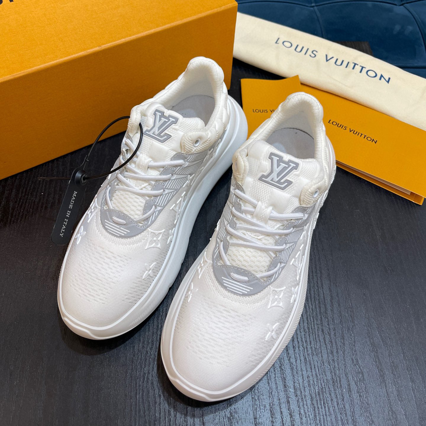 Louis Vuitton Show Up Sneaker    1A9JR3 - 