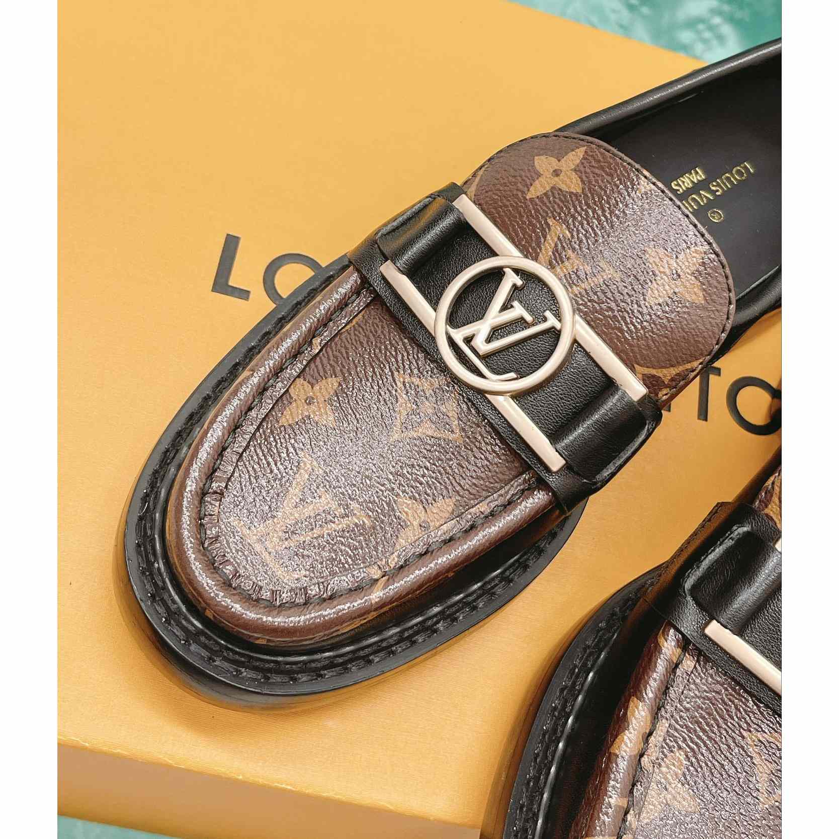 Louis Vuitton Academy Loafer    1A7TXK - 