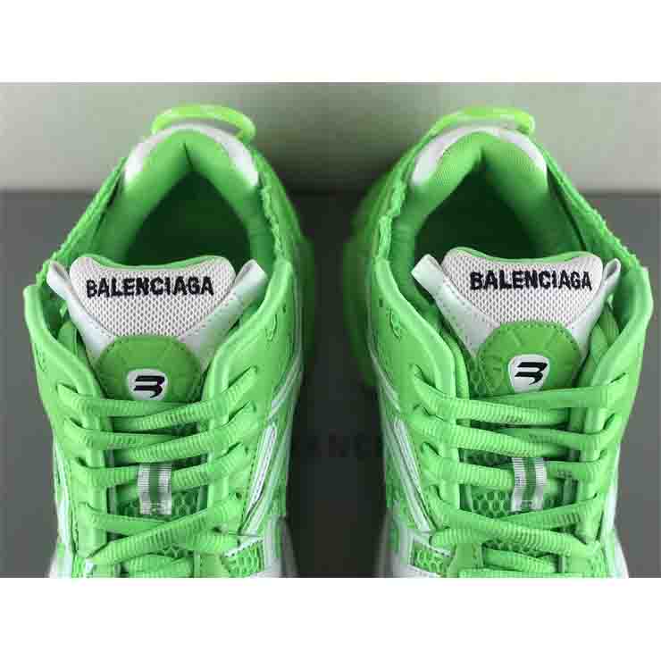 Balenciaga Runner Sneaker In FLuo Green  - 