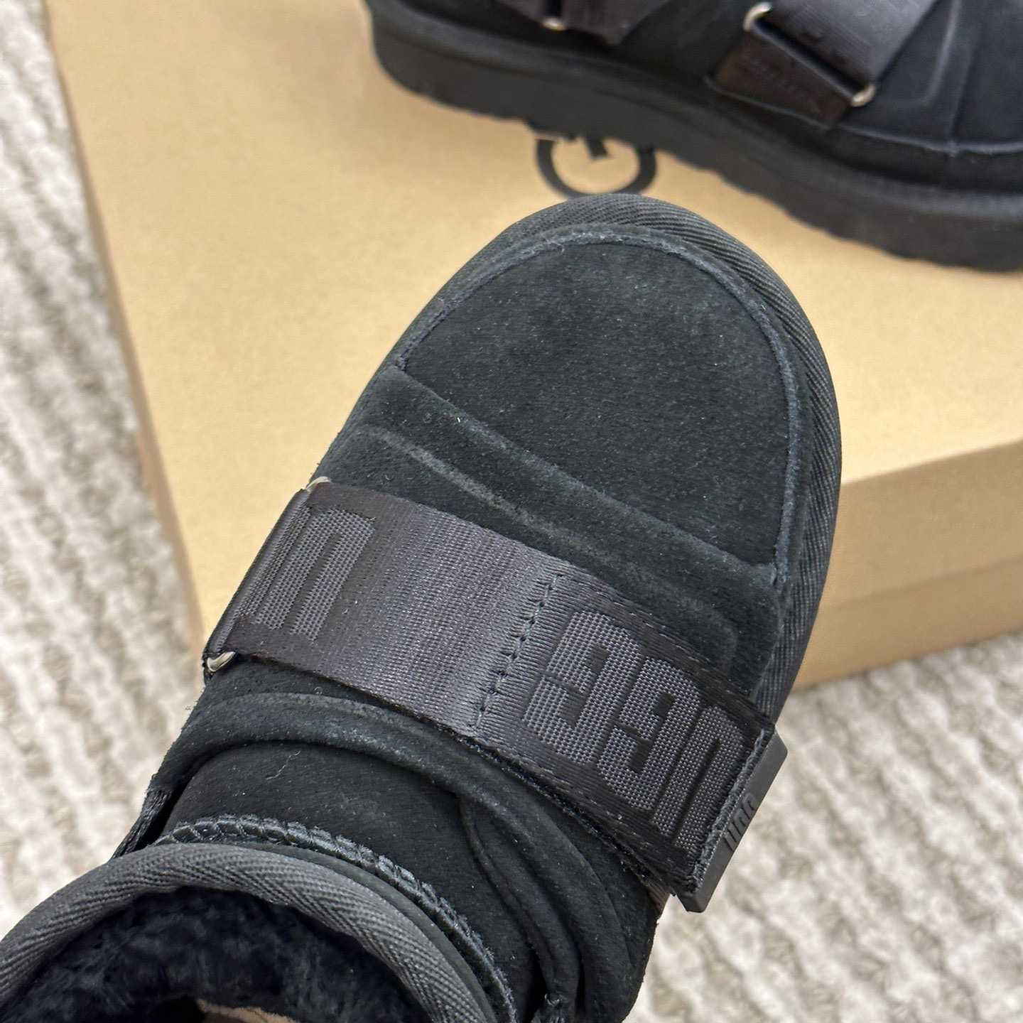 Ugg Logo Boots - 