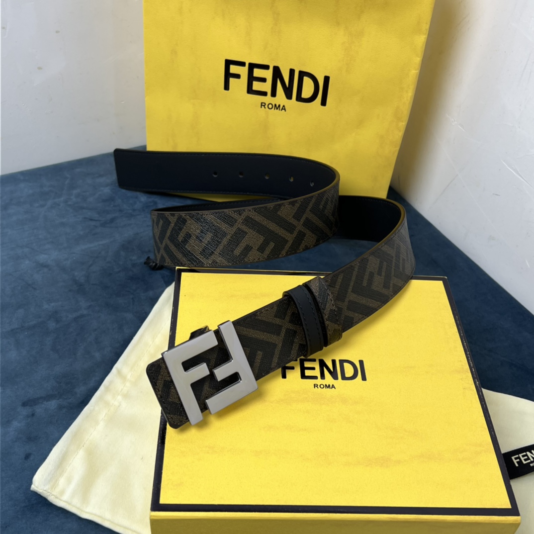 Fendi Reversible Black Leather Belt  - 