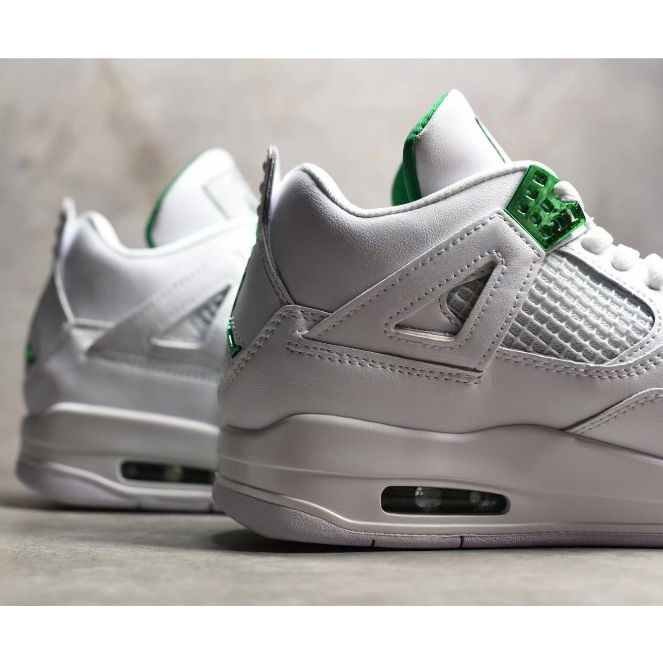 Air Jordan 4 Retro Sneaker      ct8527-113 - 