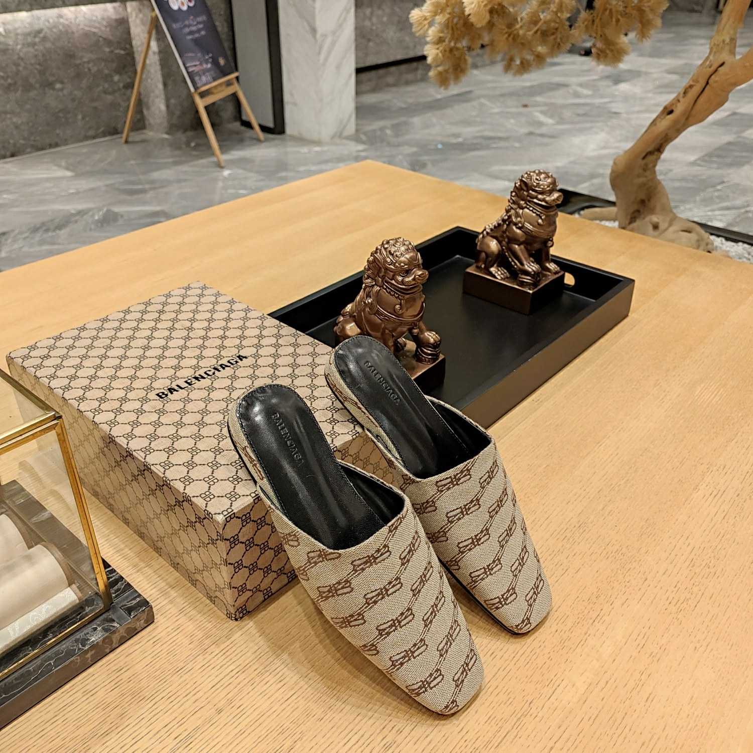 Balenciaga Women's Cosy Mule BB Monogram In Beige  - 