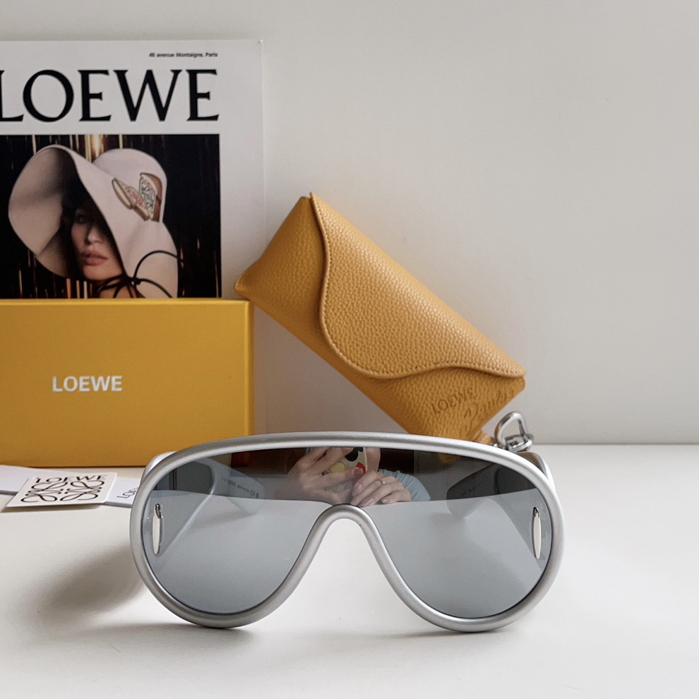 Loewe Wave Mask Sunglasses - 
