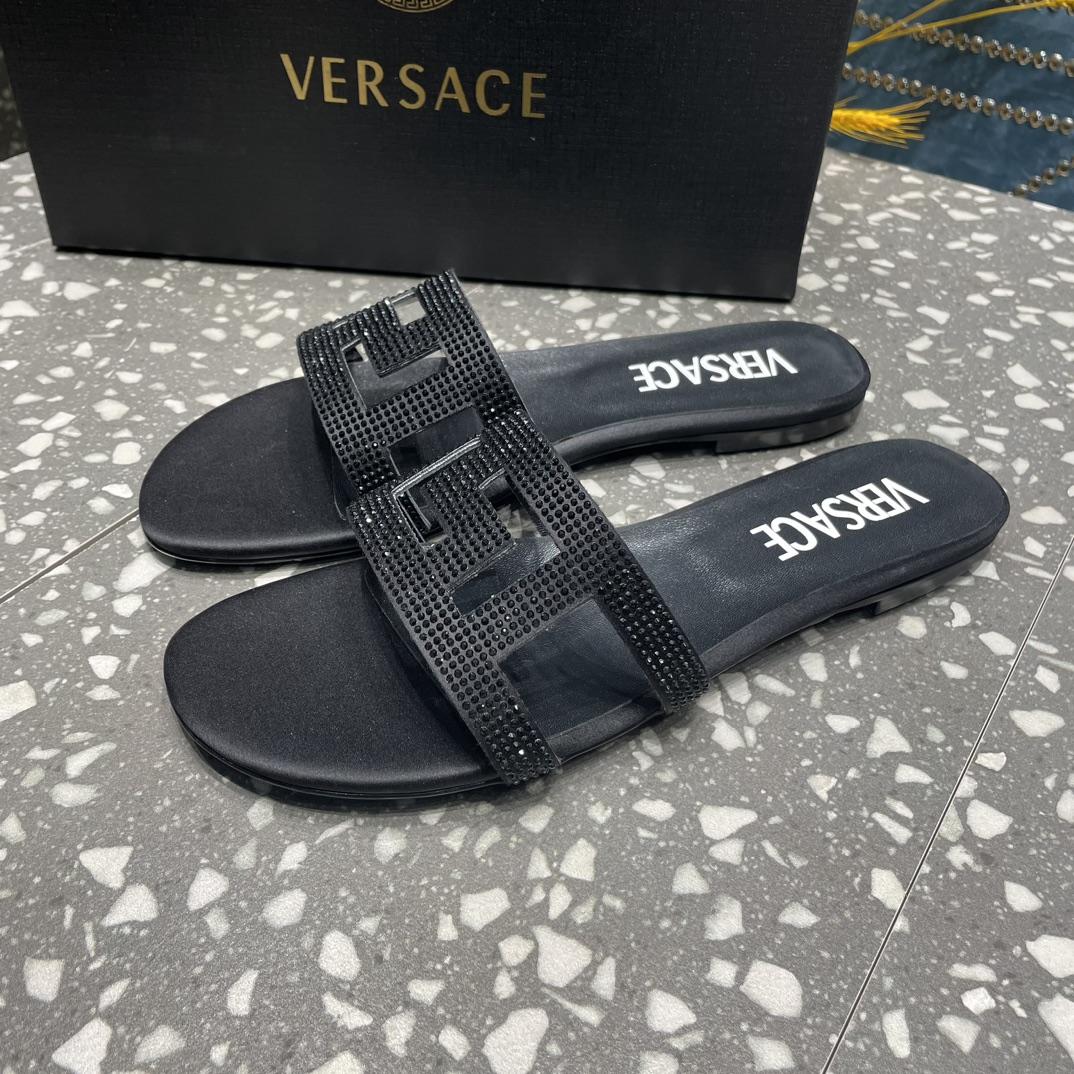 Versace Greca Maze Crystal Flat Sandals - 