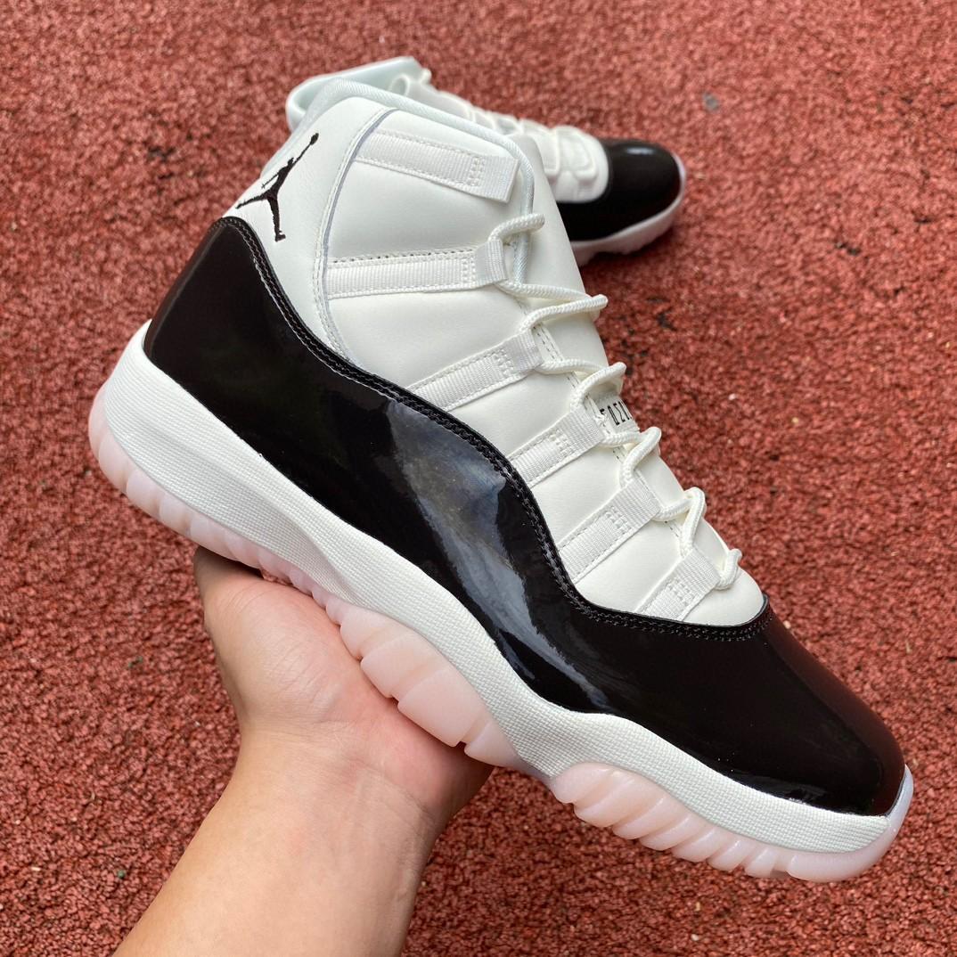 Air Jordan 11 "Neapolitan" Sneaker      AR0715-101 - 