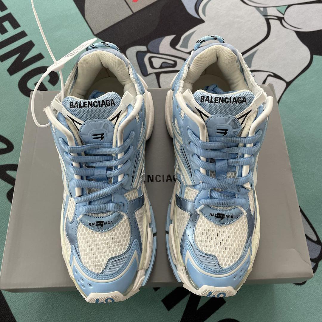 Balenciaga Runner Sneaker In Blue - 