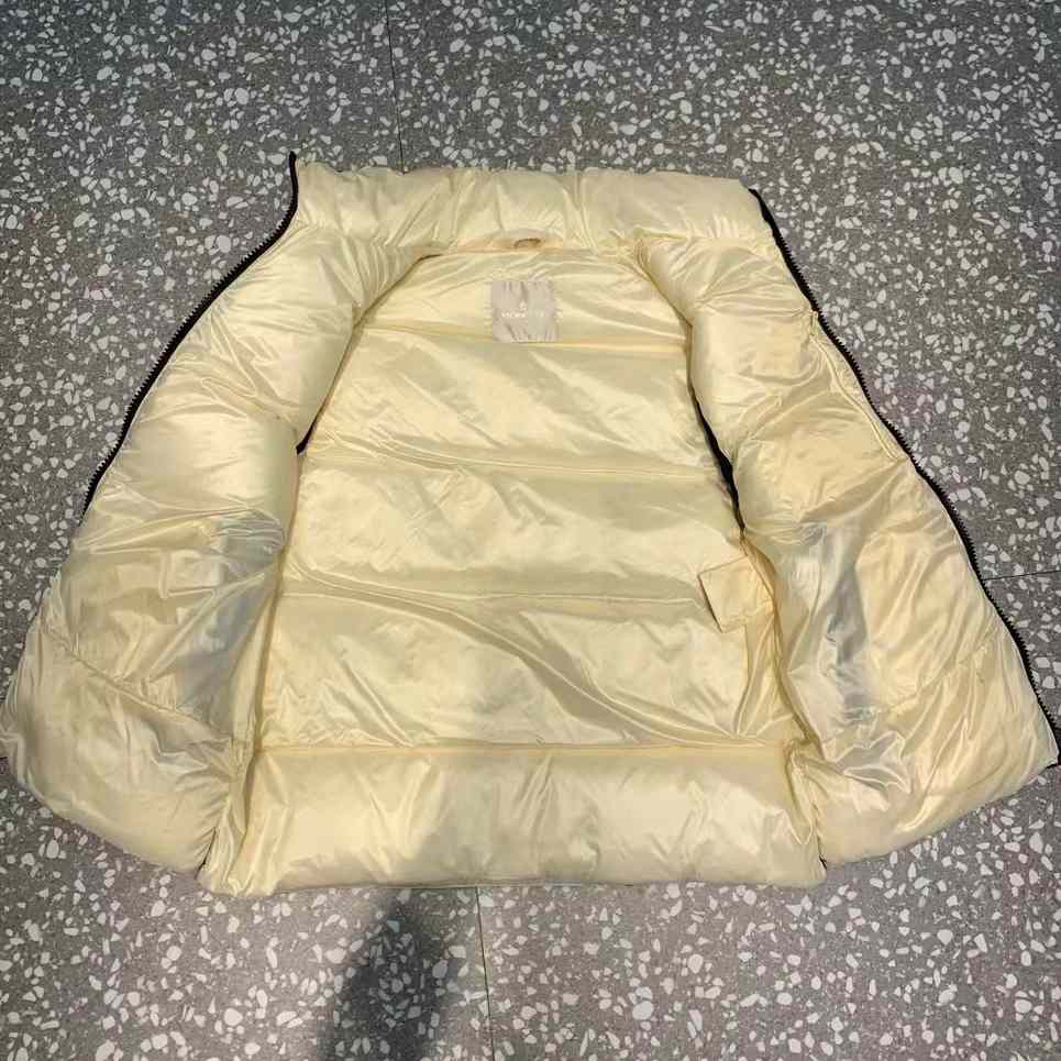 Moncler Sumido Down Vest - 