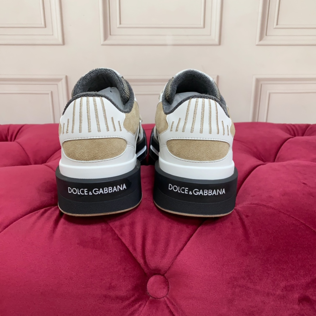 Dolce & Gabbana Mixed-material New Roma Sneakers - 