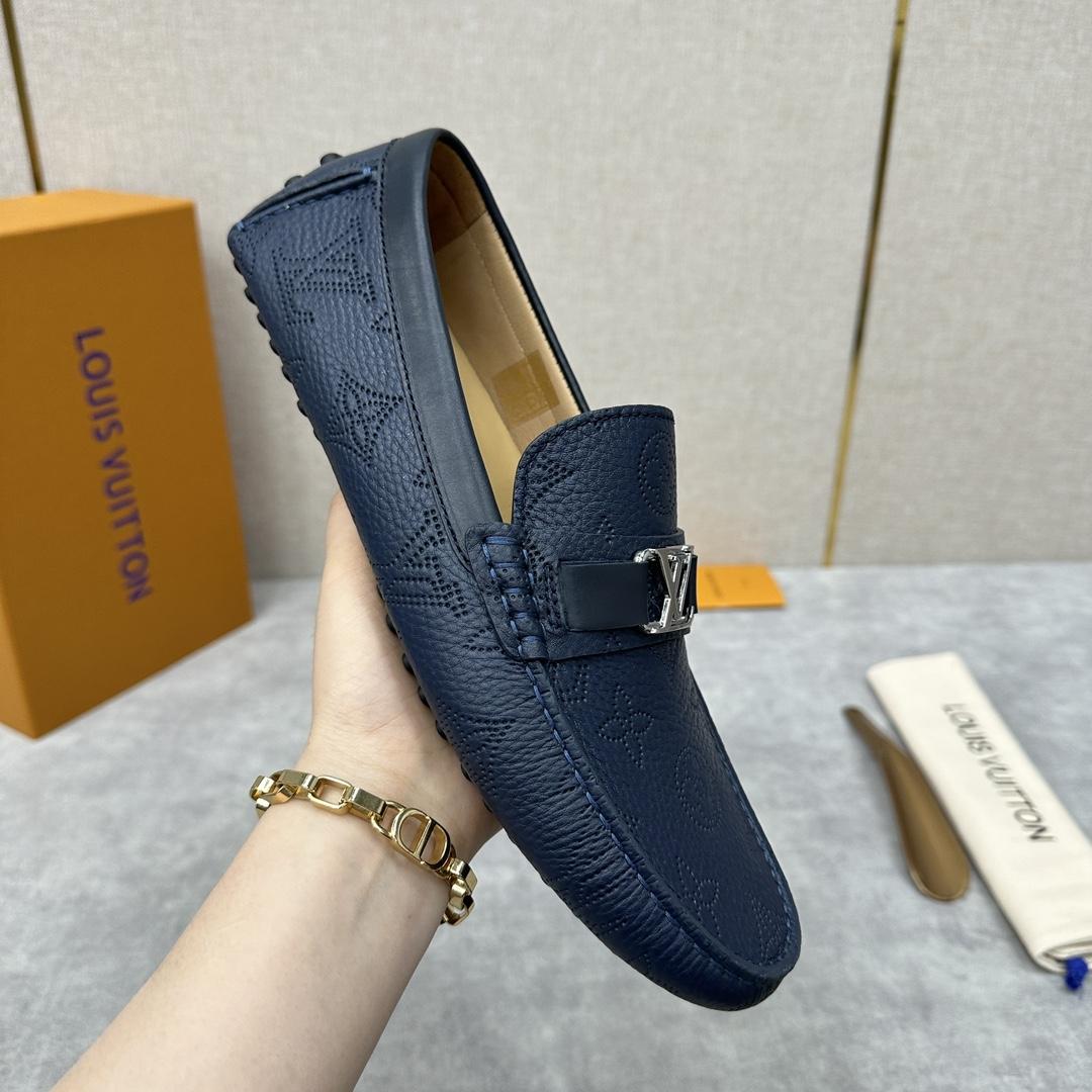 Louis Vuitton Hockenheim Moccasin - 