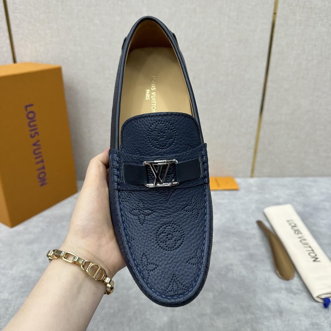 Louis Vuitton Hockenheim Moccasin - 