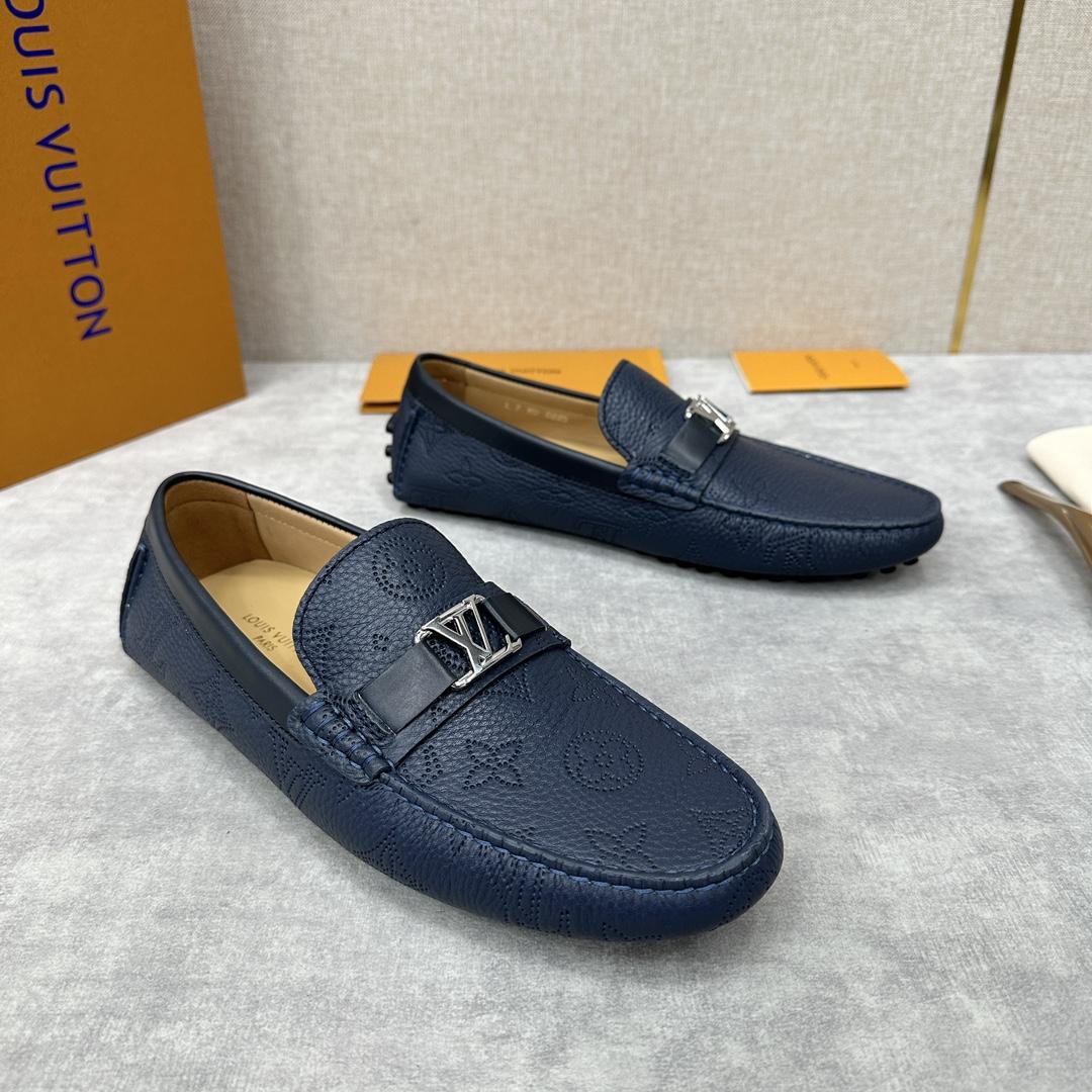 Louis Vuitton Hockenheim Moccasin - 