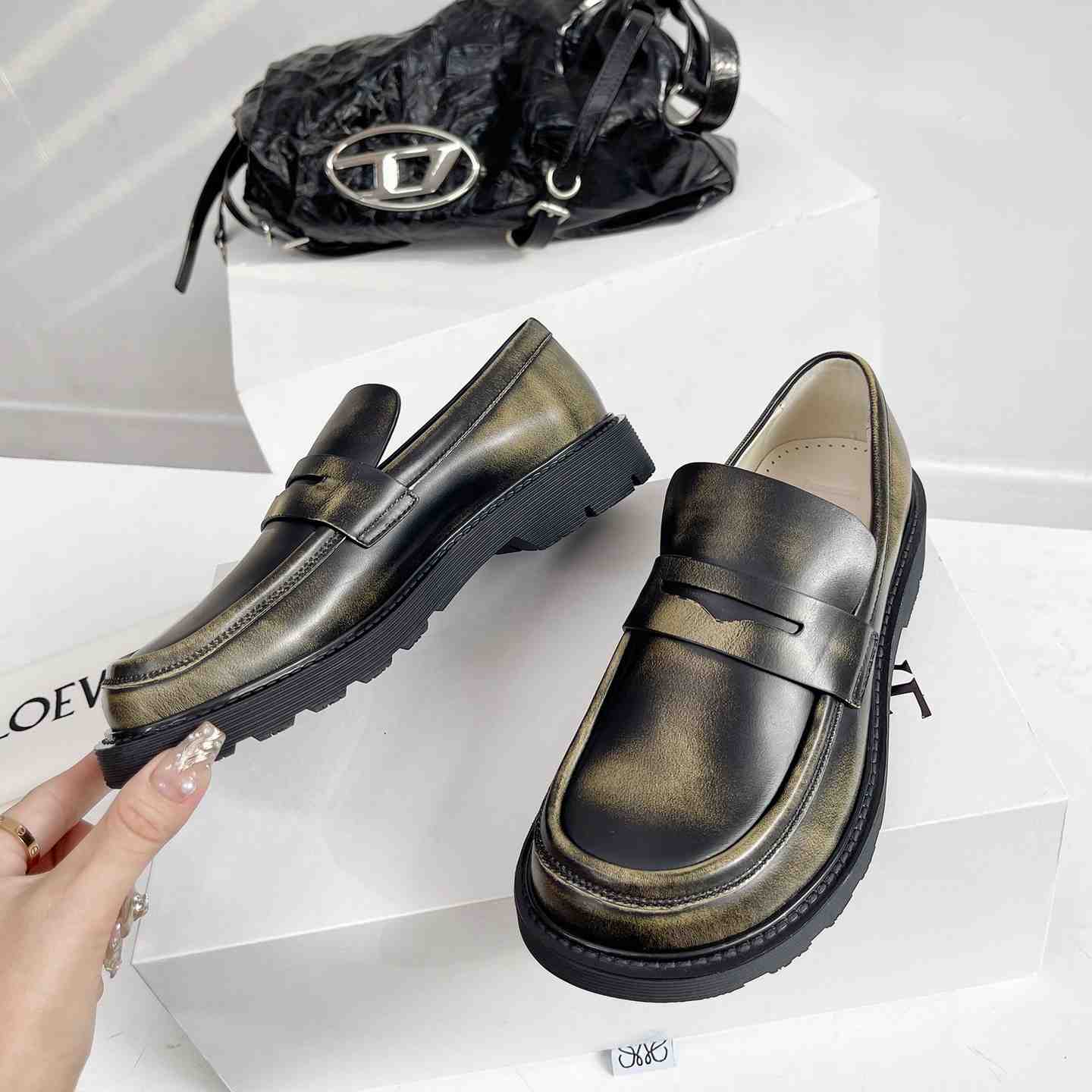 Loewe Blaze Loafer In Bicolour Brushed-off Calfskin - DesignerGu