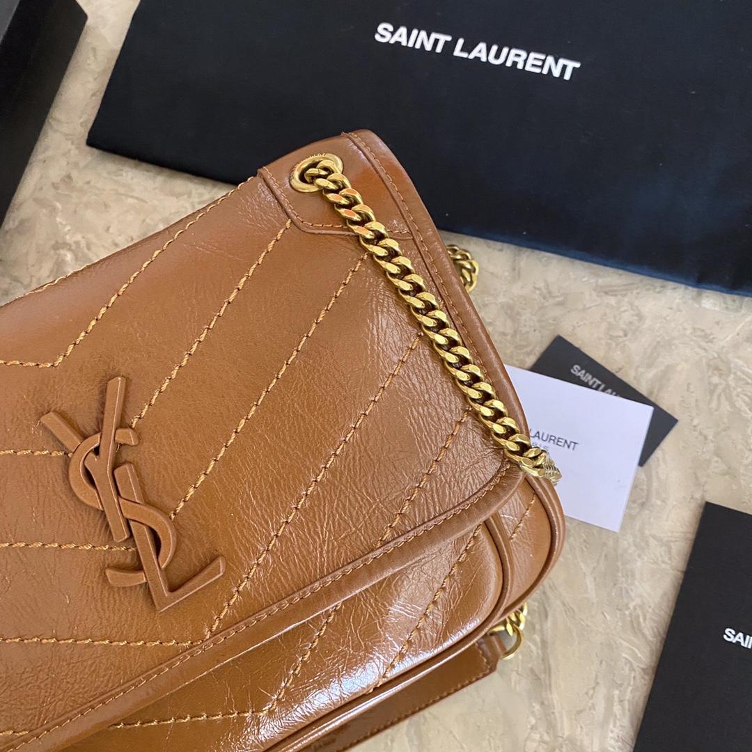 Saint Laurent Niki Medium In Vintage Leather (22×16×12cm) - DesignerGu
