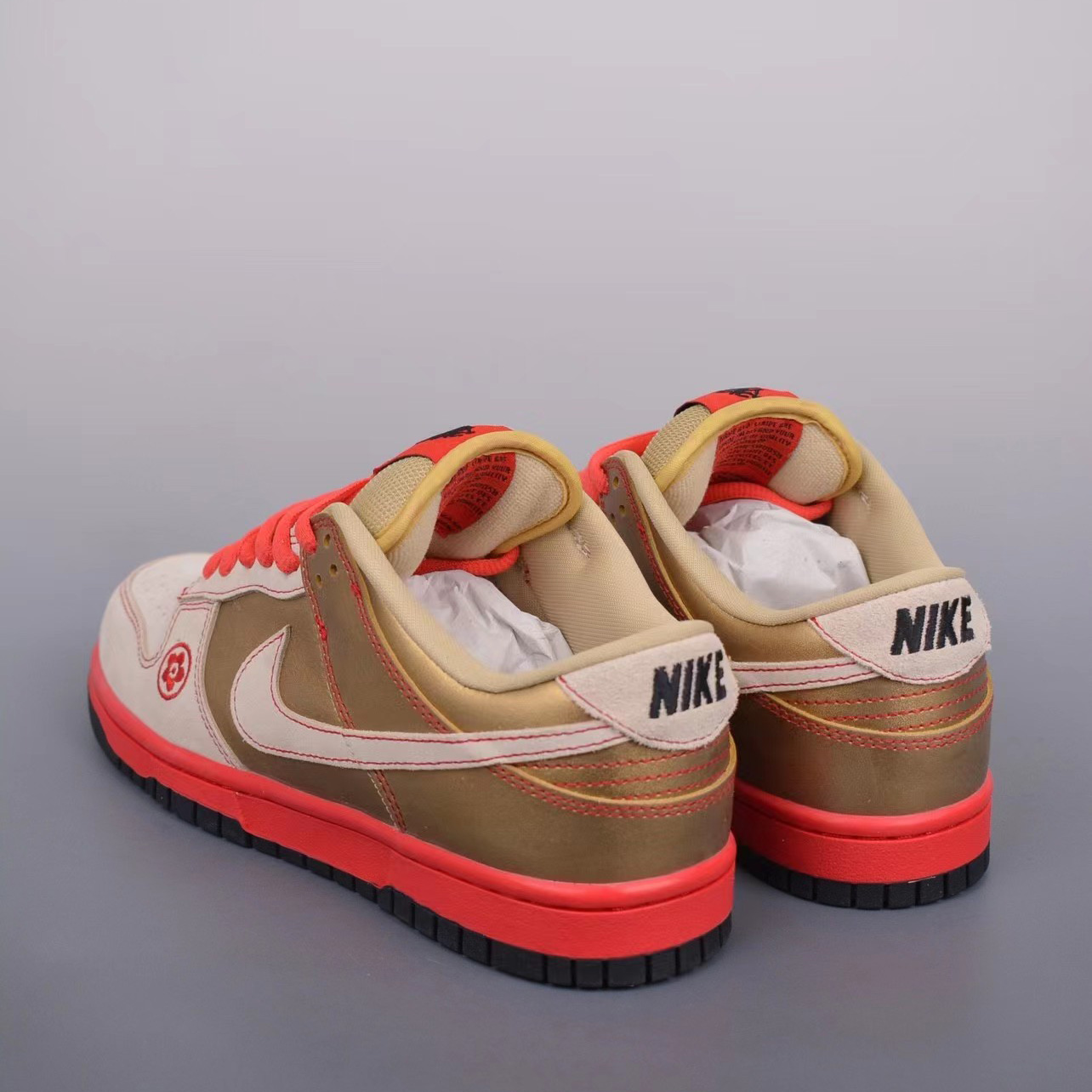 Nike SB ZOOM Dunk Low Sneakers     304292 771698 - 