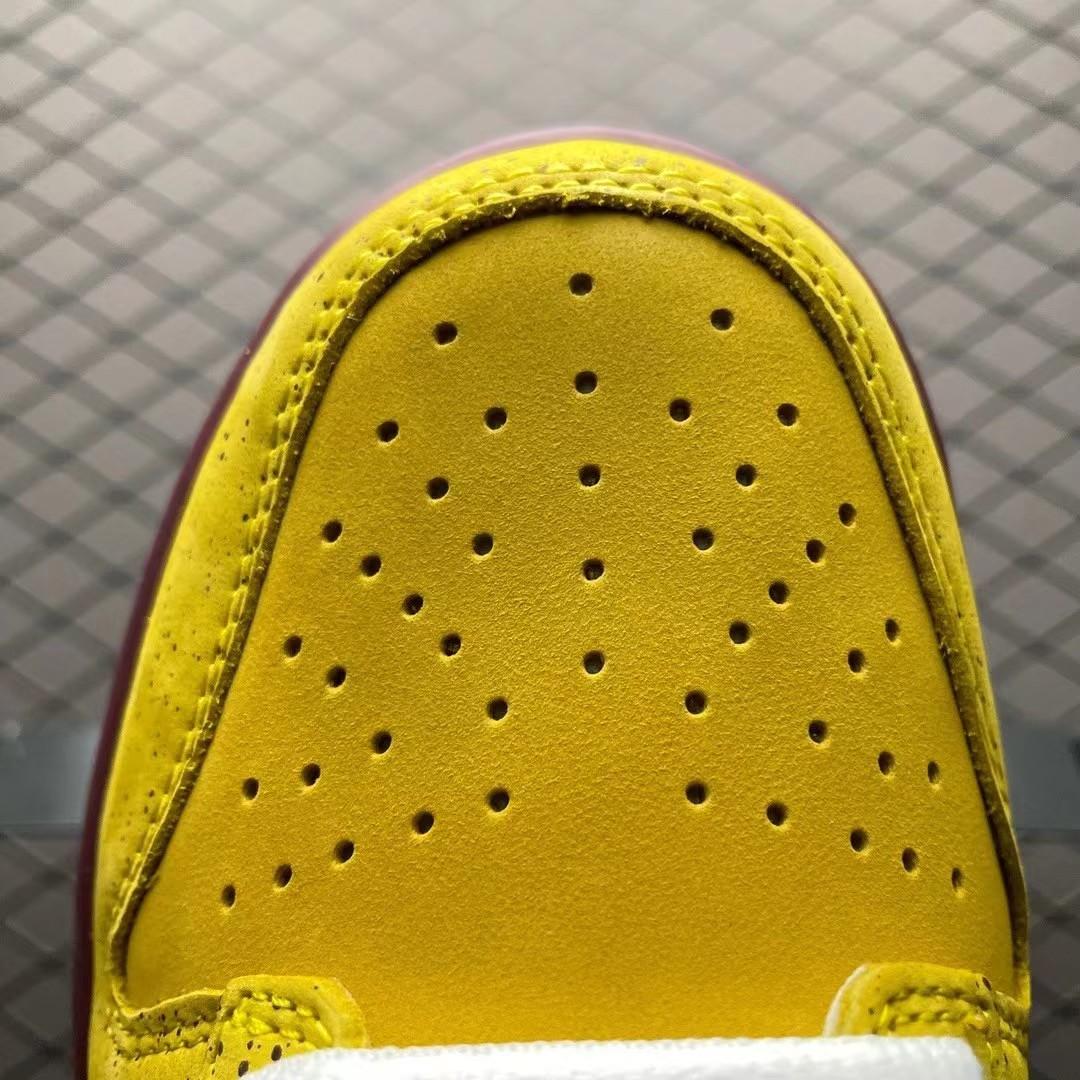 Concepts X NK SB Dunk ''Yellow Lobster " Sneaker     313170-137566 - 