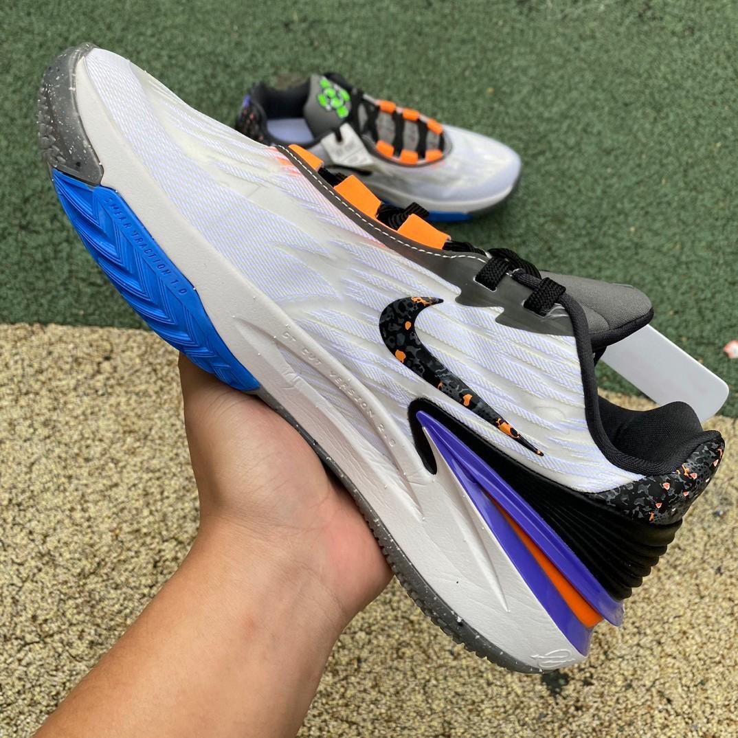 Nike Air Zoom GT Cut 2 Sneaker      FN8890-101 - 