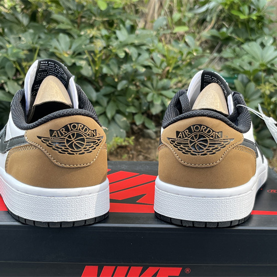 Air Jordan 1 Low OG “Mocha” Sneaker      CZ0790-102 - 