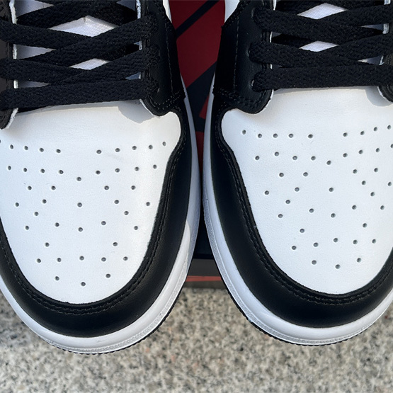 Air Jordan 1 Low OG “Mocha” Sneaker      CZ0790-102 - 