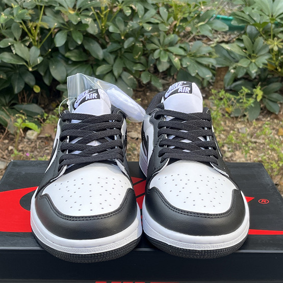 Air Jordan 1 Low OG “Mocha” Sneaker      CZ0790-102 - 