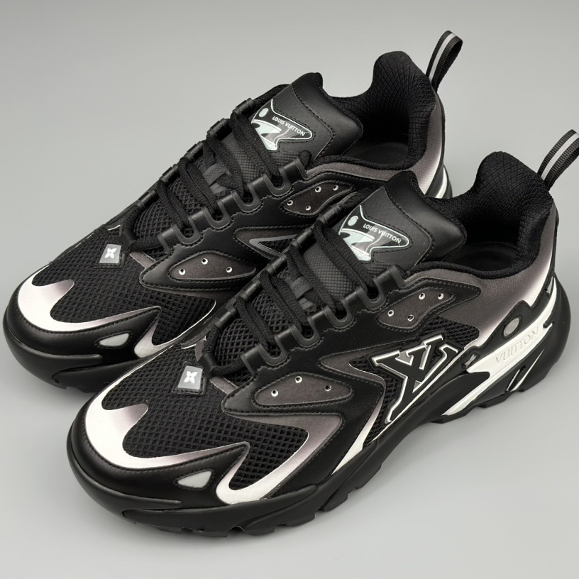Louis Vuitton LV Runner Tatic Sneaker   (Upon UK Size)     1ACG81 - 