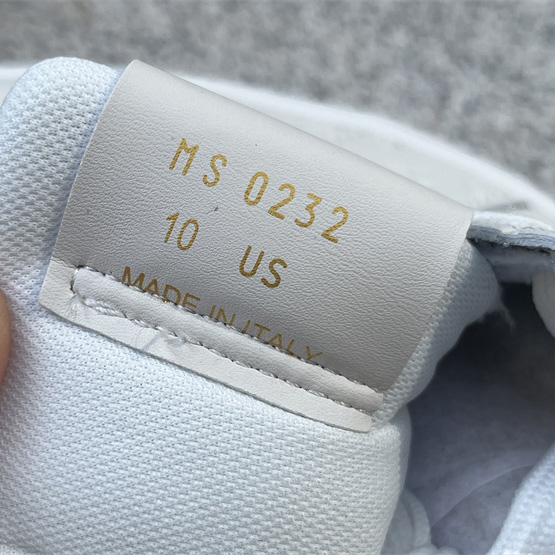 Louis Vuitton X Air Jordan 1 Low Sneaker      1A9V87 - 