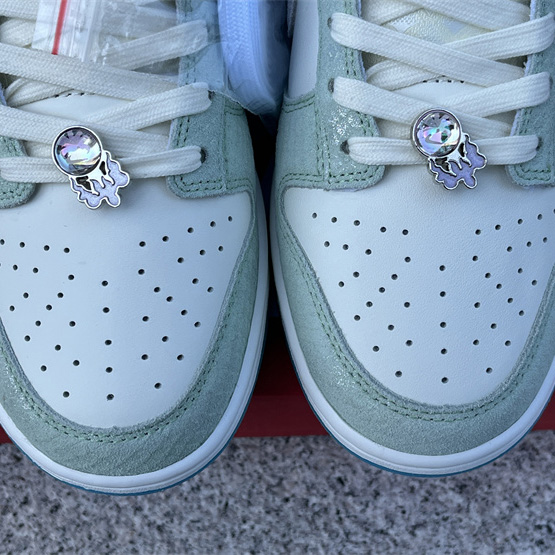Nike Dunk Low LX CNY Year OfThe Dragon Sneaker      FZ5065-111  - 