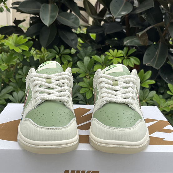 Nike Dunk Low “Be 1 of One” Sneaker      FQ0269-001 - 