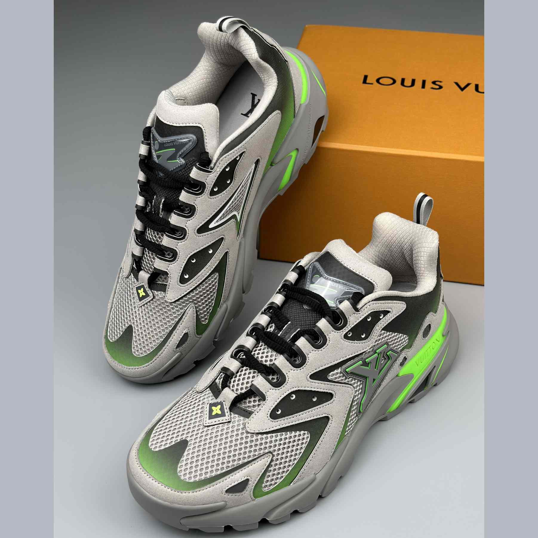Louis Vuitton Runner Tatic Sneaker(Upon UK Size)     - 