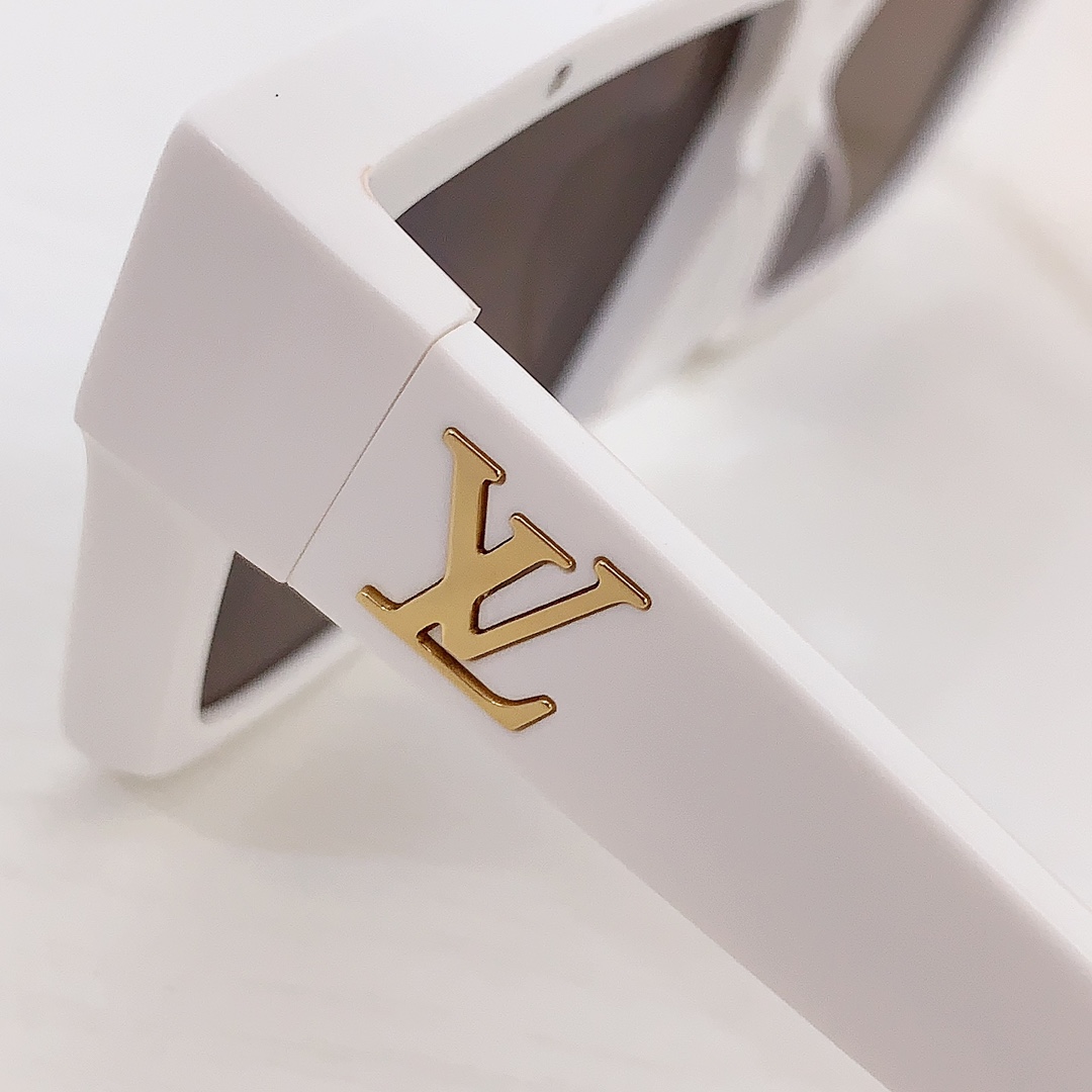 Louis Vuitton 1.1 Evidence Sunglasses   Z1503 - 