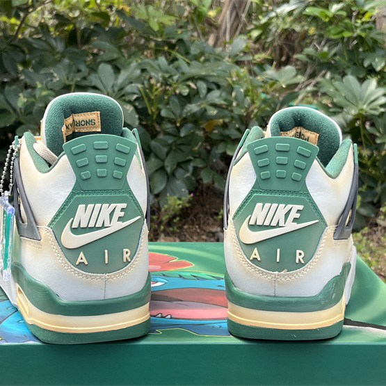  Air Jordan 4 Sneakers       DC7770-106 - 