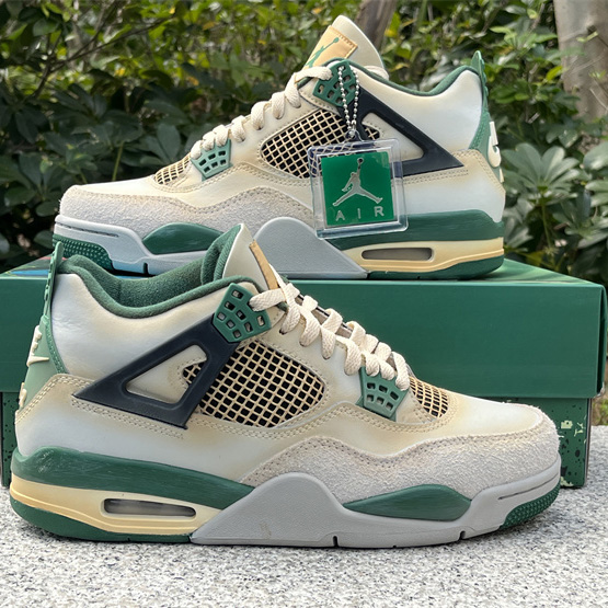  Air Jordan 4 Sneakers       DC7770-106 - 