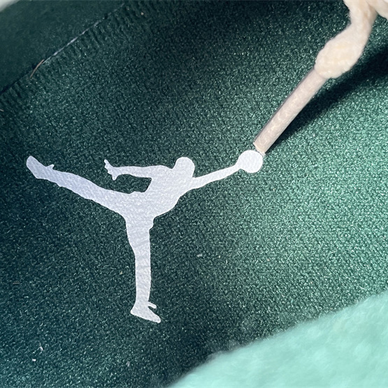  Air Jordan 4 Sneakers       DC7770-106 - 