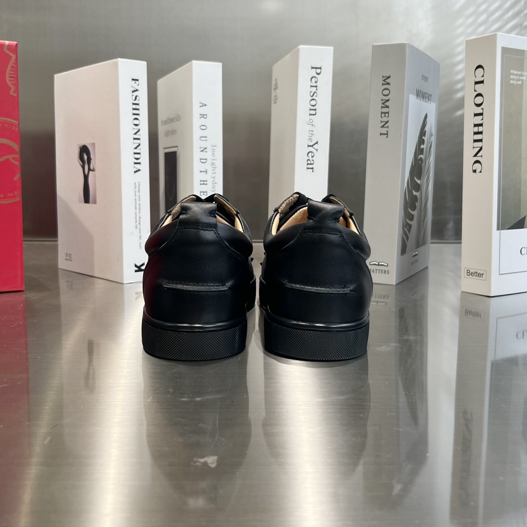 Christian Louboutin Louis Junior Spikes - 