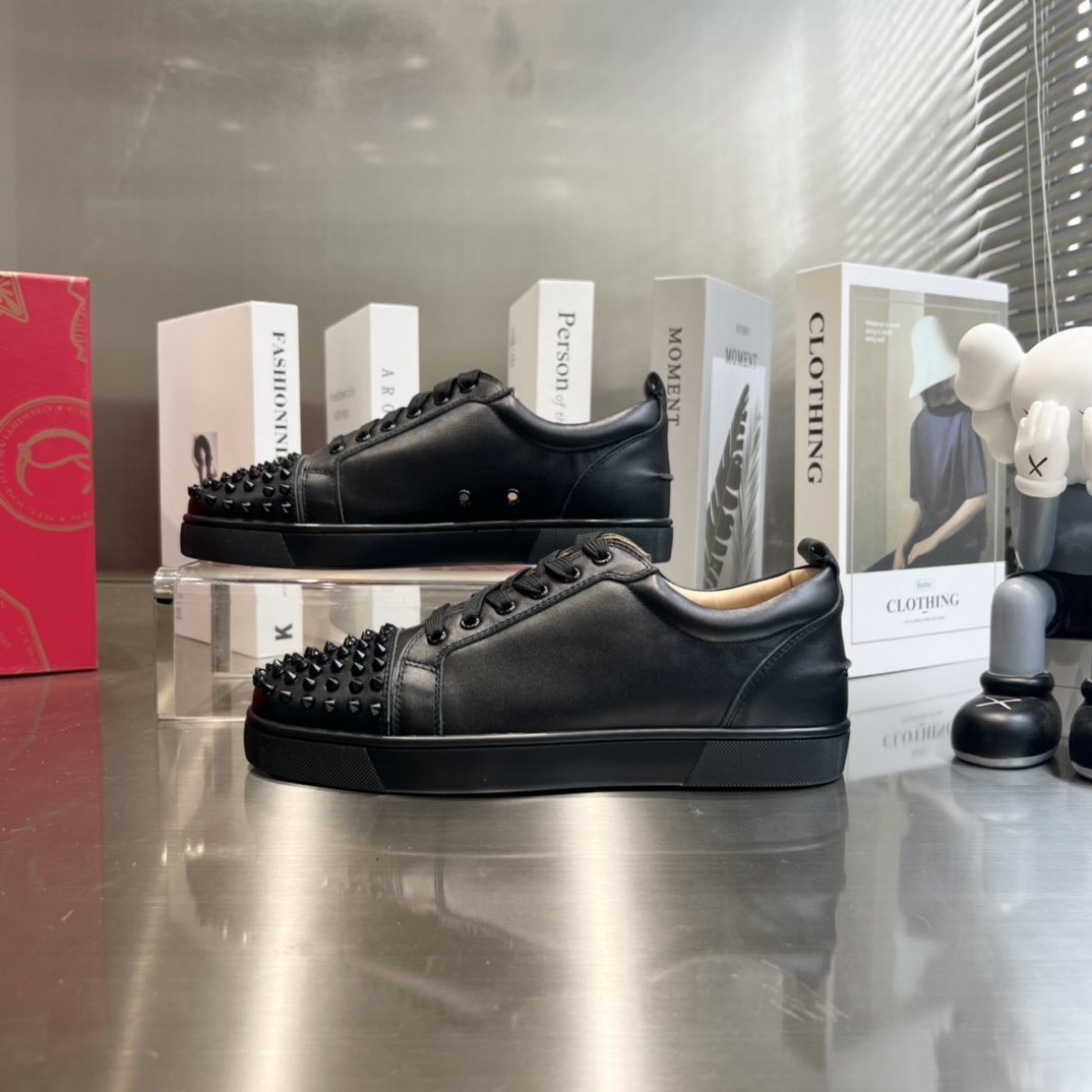 Christian Louboutin Louis Junior Spikes - 