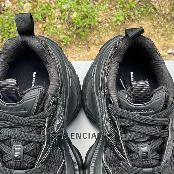 Balenciaga 10XL Sneaker  - 