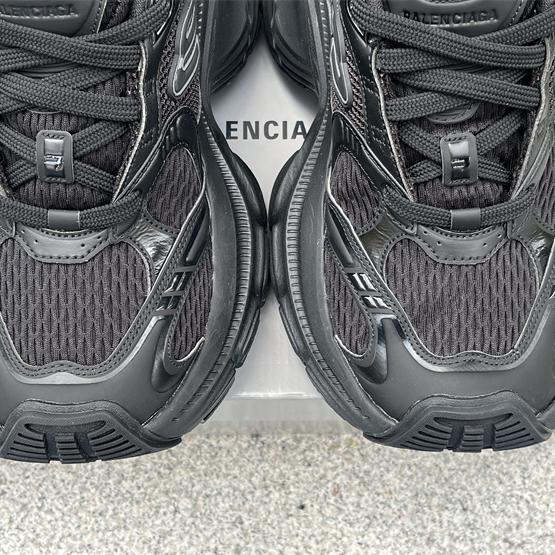 Balenciaga 10XL Sneaker  - 