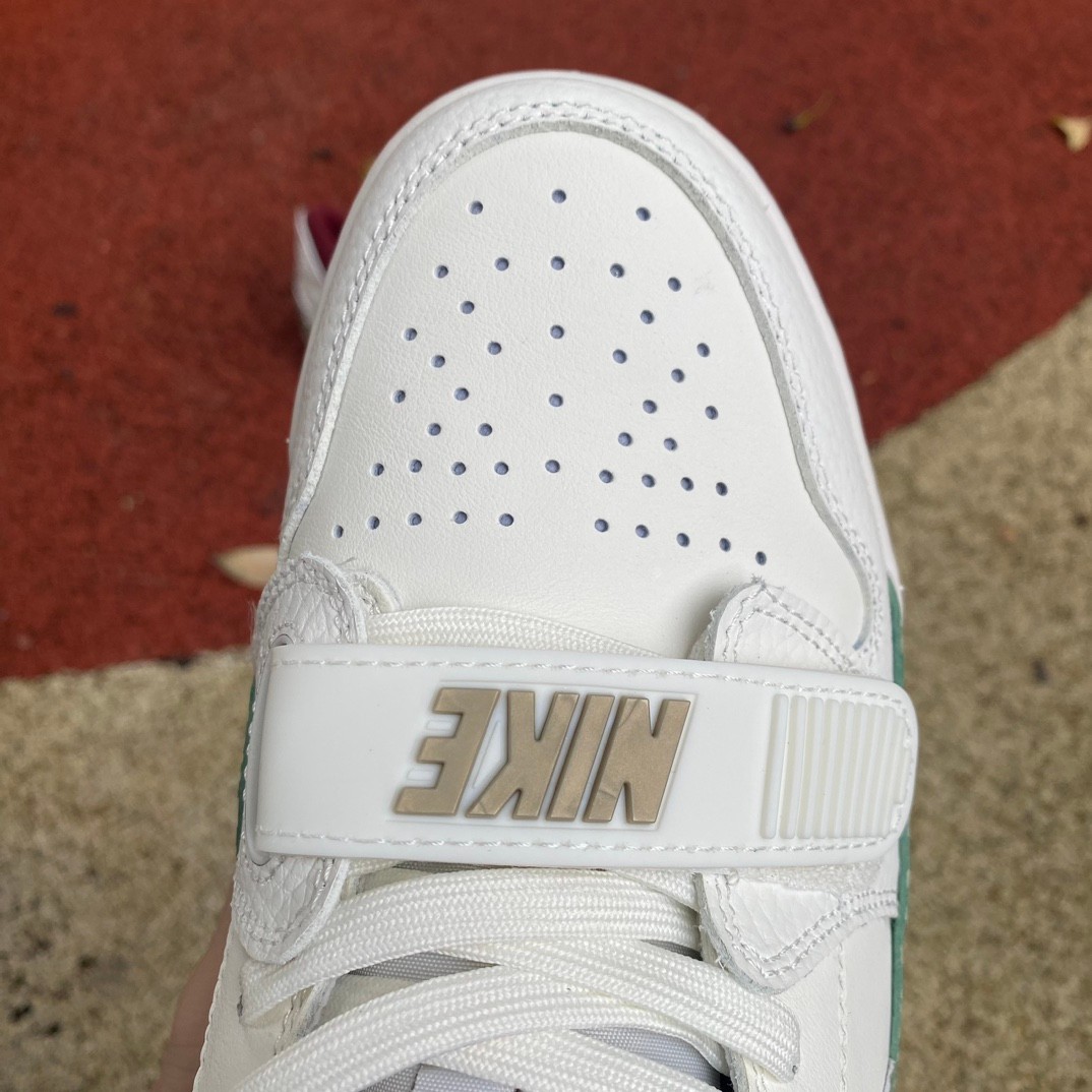 Air Jordan 312 Sneaker     FZ5047-120 - 