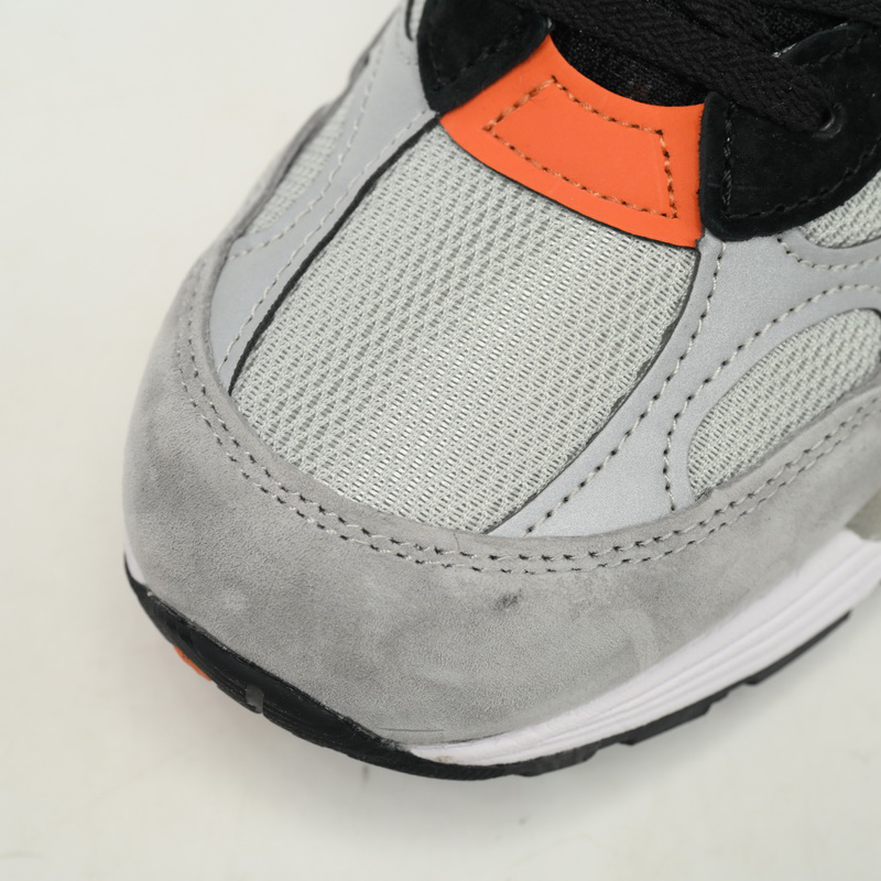 New Balance 992 Gray Orange Sneakers      M992GBO   - 