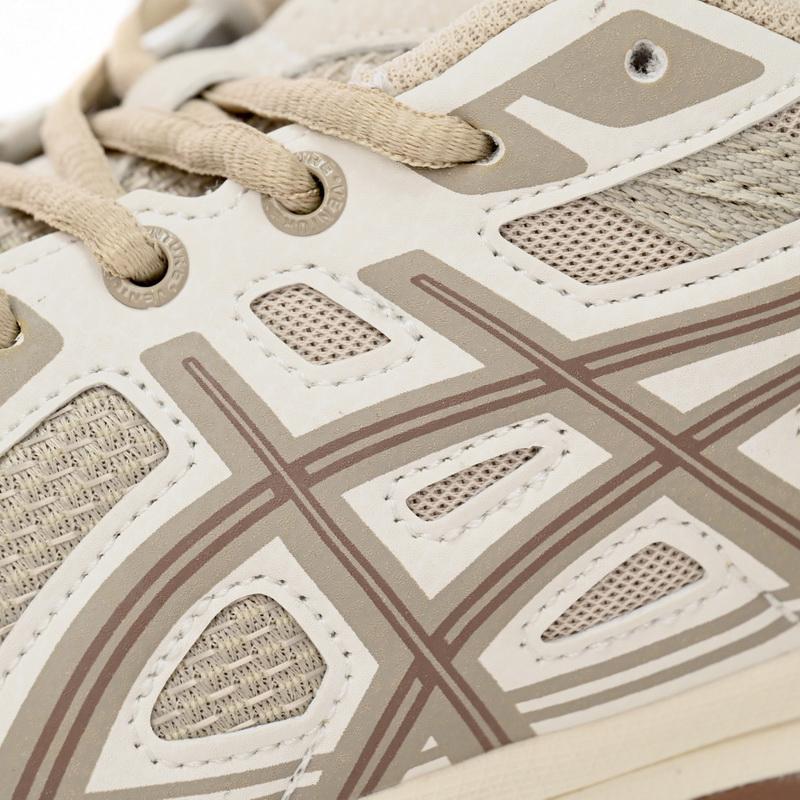 Asics Gel-venture Bei Ge Sneakers      1011B550-250 - 