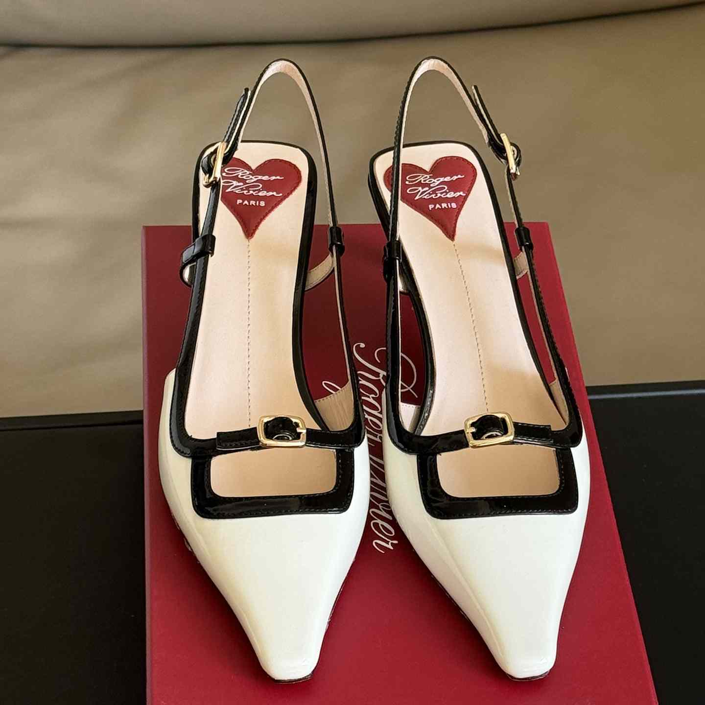 Roger Vivier Viv’ Canard Slingback Pumps in Patent Leather - 