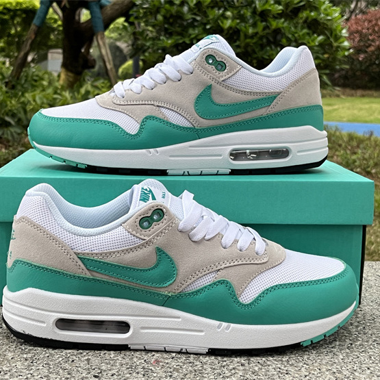 Nike Air Max 1 “Clear Jade” Sneaker    DZ4549-001 - 