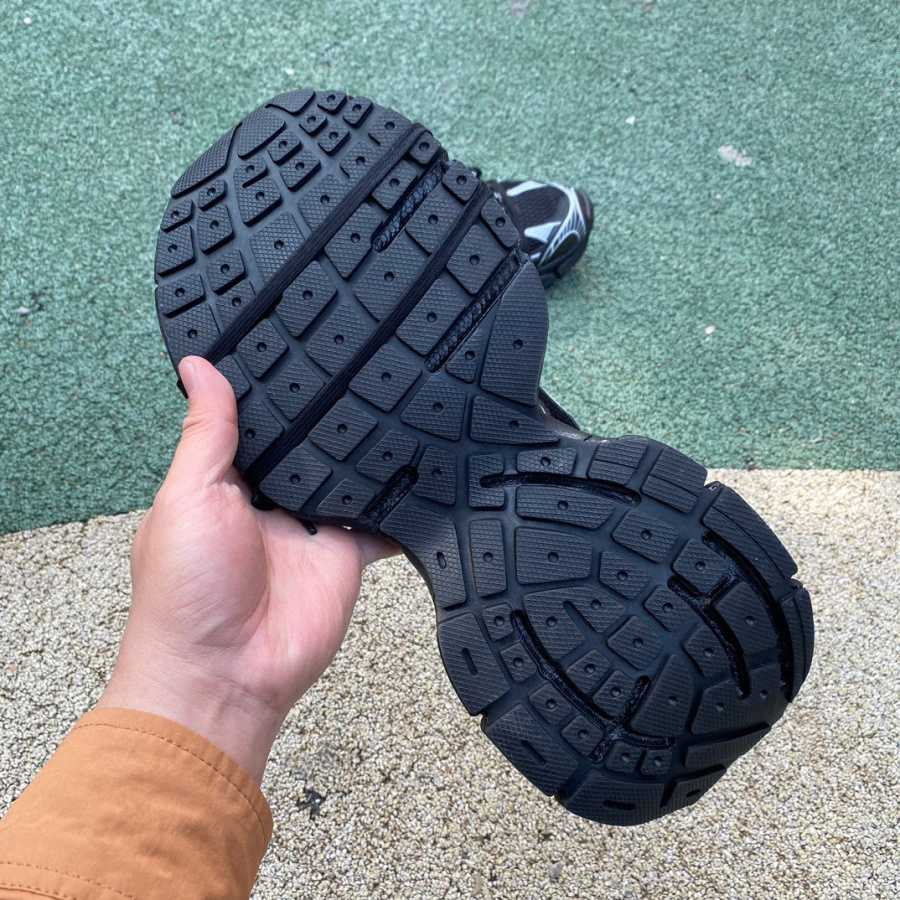 Balenciaga 3XL Sneakers - 