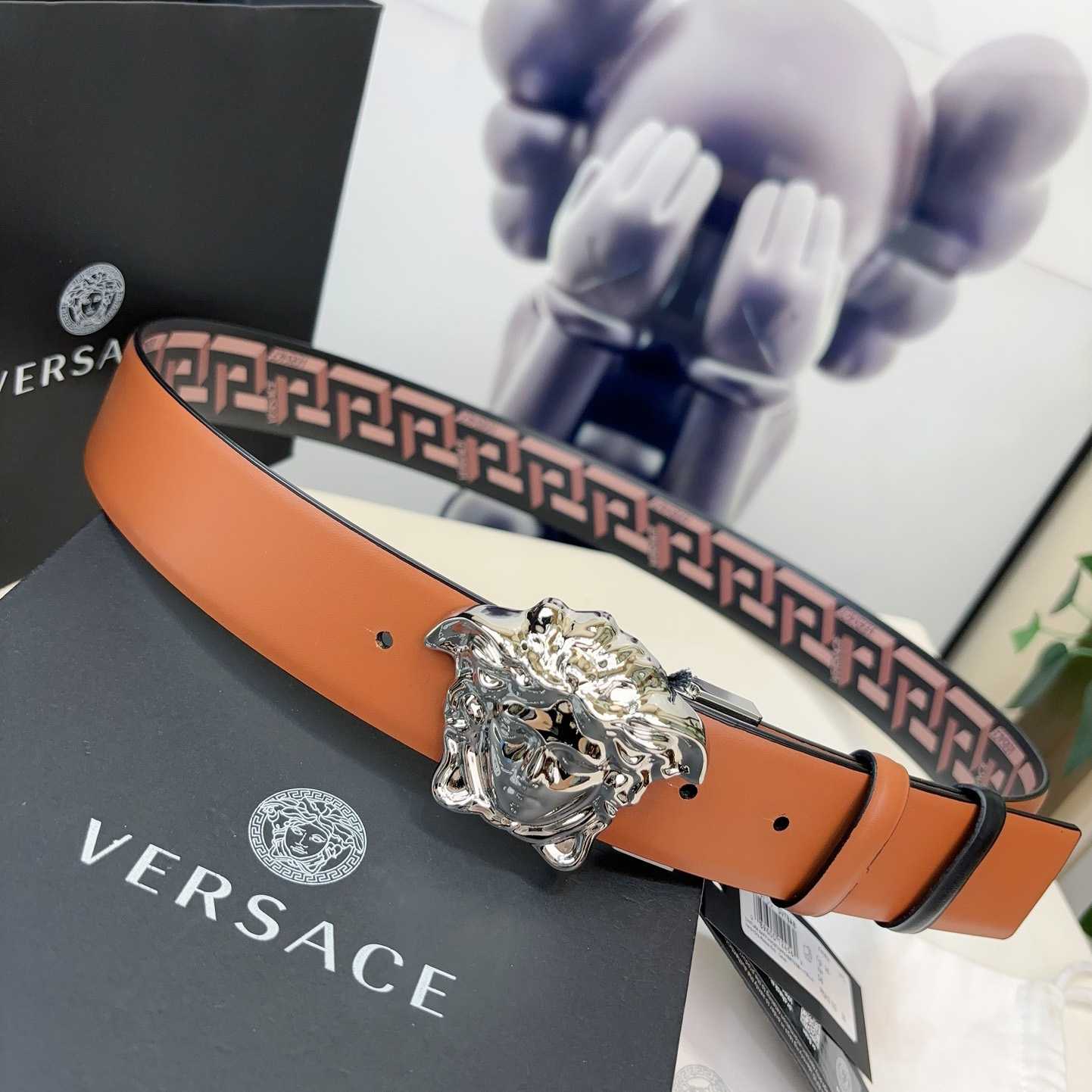 Versace Reversible Leather Belt    40mm - 