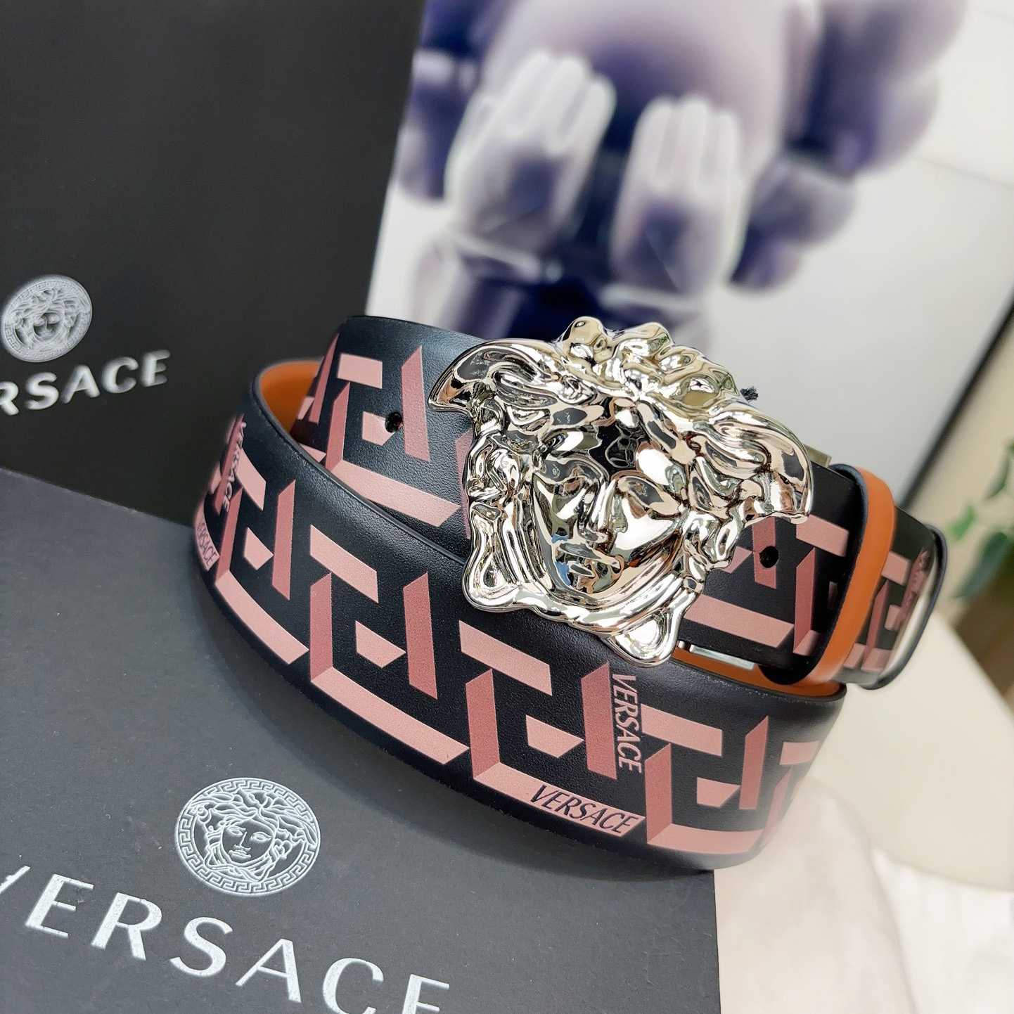 Versace Reversible Leather Belt    40mm - 