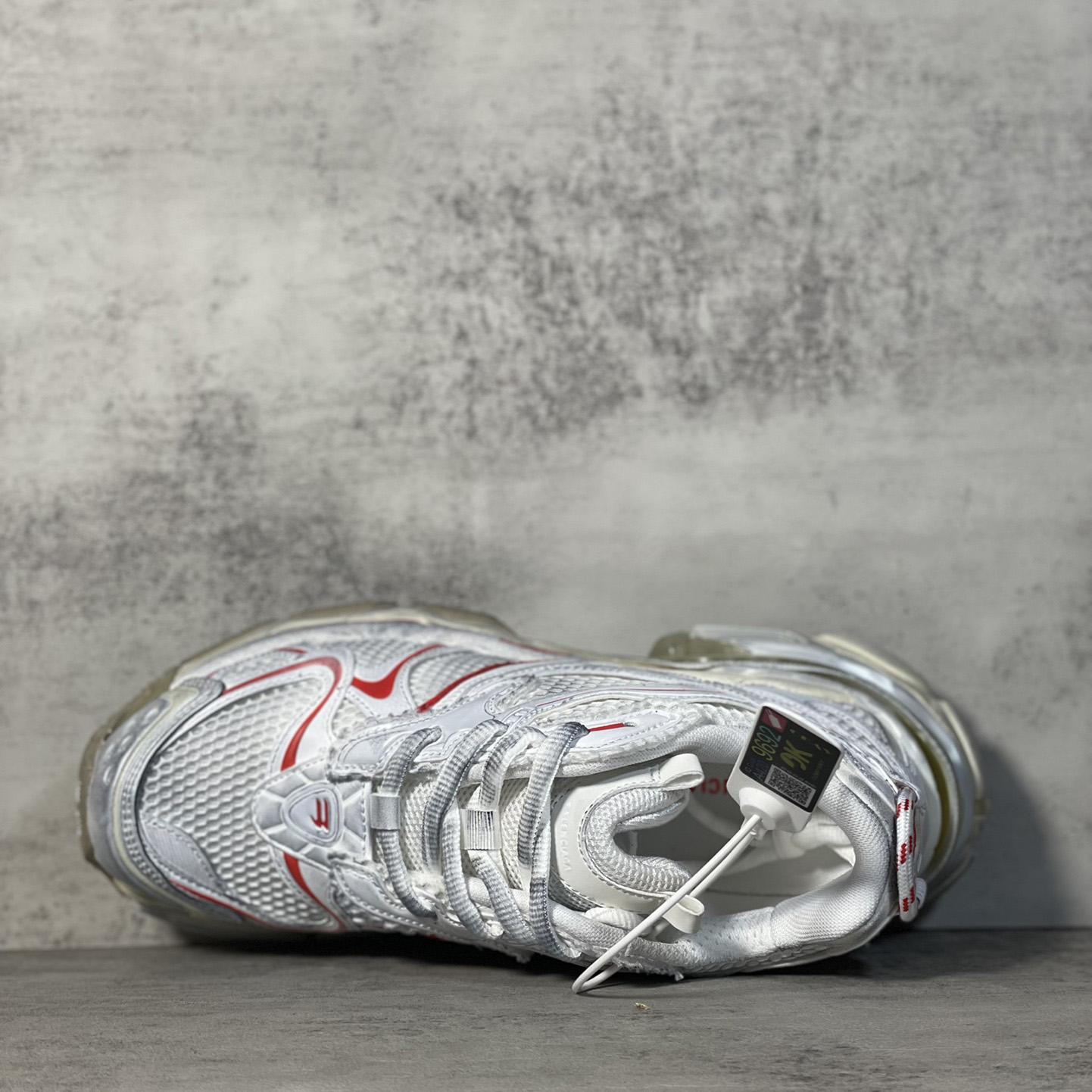 Balenciaga Runner Sneaker  - 