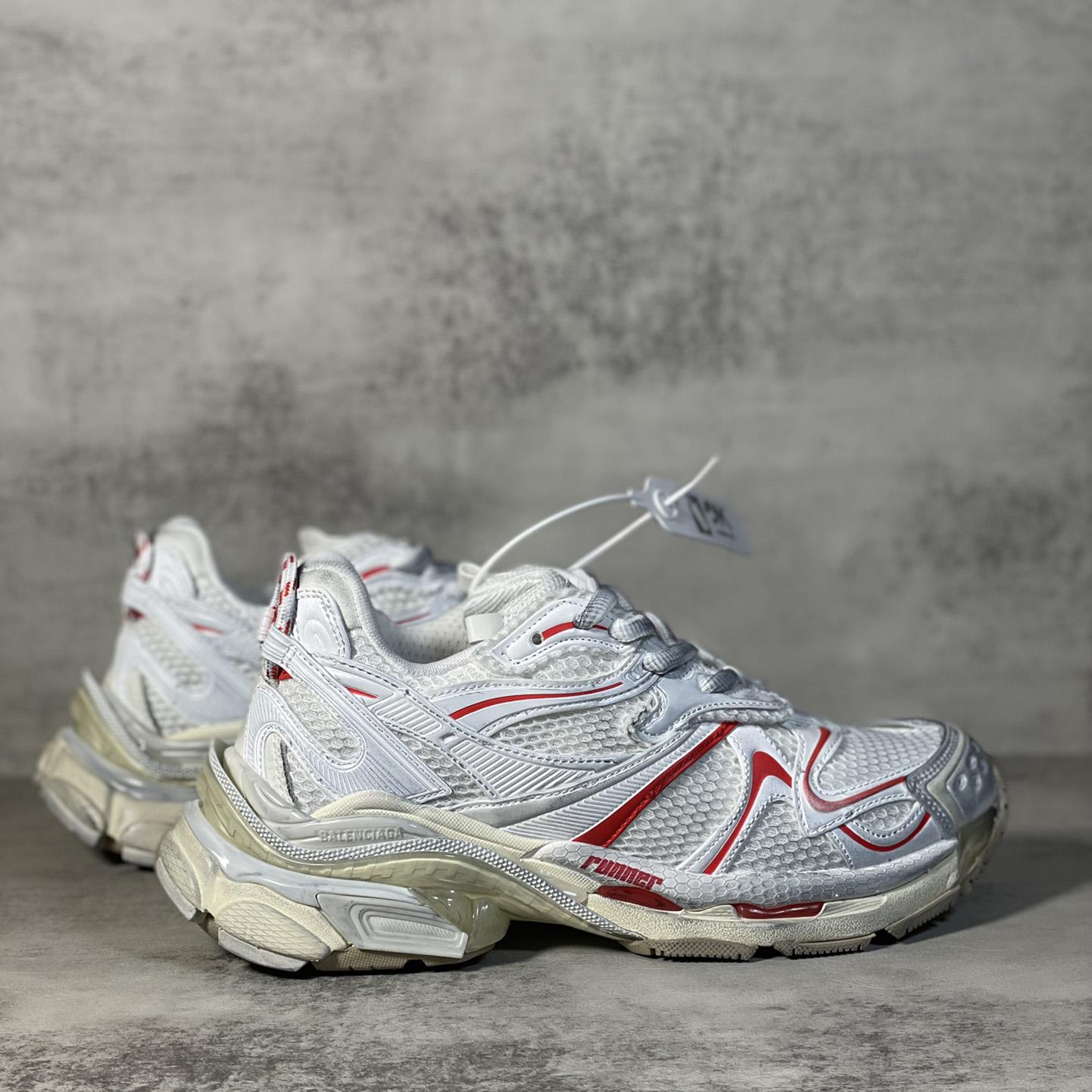 Balenciaga Runner Sneaker  - 